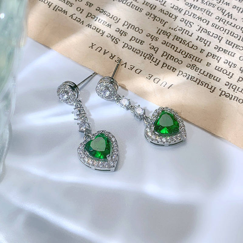 2023 Ins Dangle Earrings Sparkling Jewelry Heart Shape Emerlad CZ Dia Gemstones Handmade Party Women Wedding Drop Earring For Lover Gift