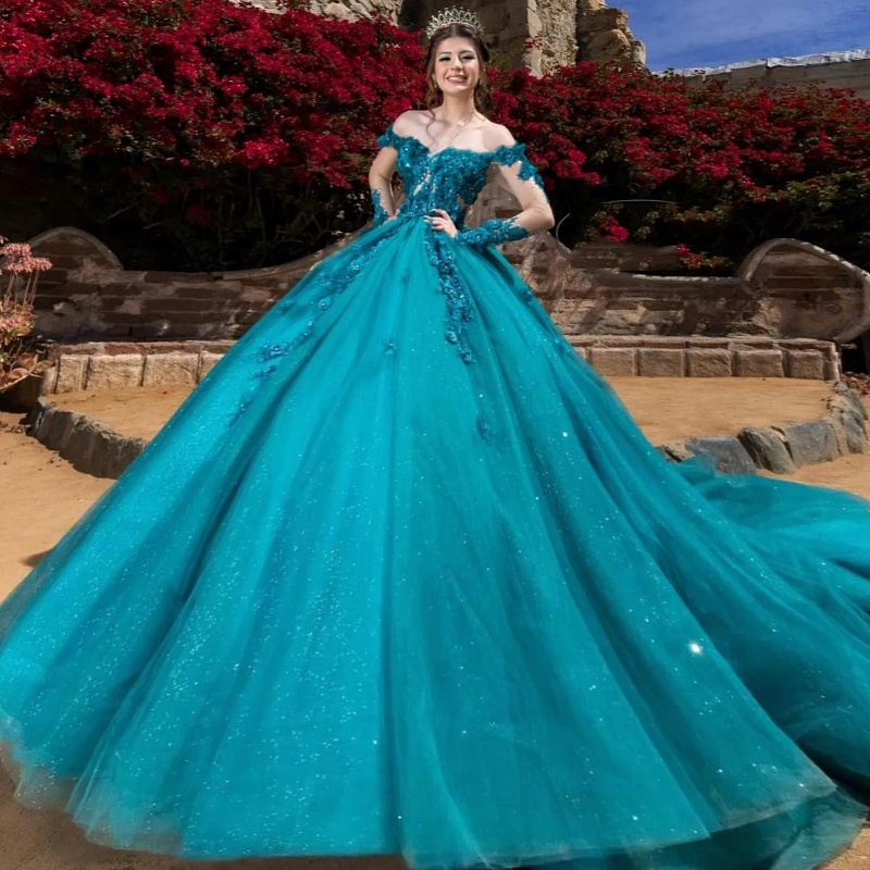 Sexy Sweetheart Neck Shiny Quinceanera Sweet Beading Lace Appliques 16 Year Old Girl Princess Birthday Party Ball Dress