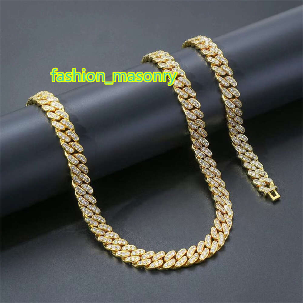 Designer Necklace Bracelet Jewelry For Women Gold Sier Chains Dia Inlay Men Cuban k Chain Bracelets Necklaces Moissanite Ornaments