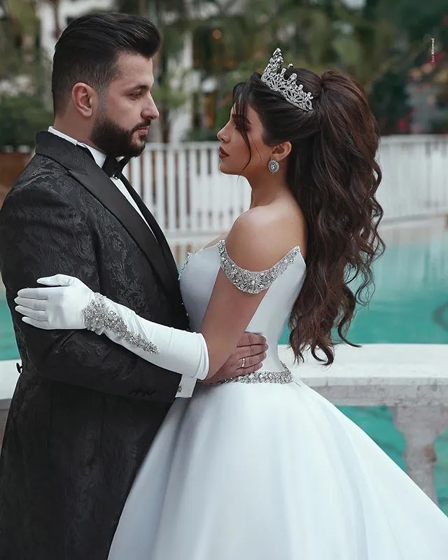 Ballgown Vintage Wedding Dresses Bridal Gown Satin Crystals Beaded Straps Sweep Train Ruffles Custom Made Plus Size Vestido De Novia 6660306