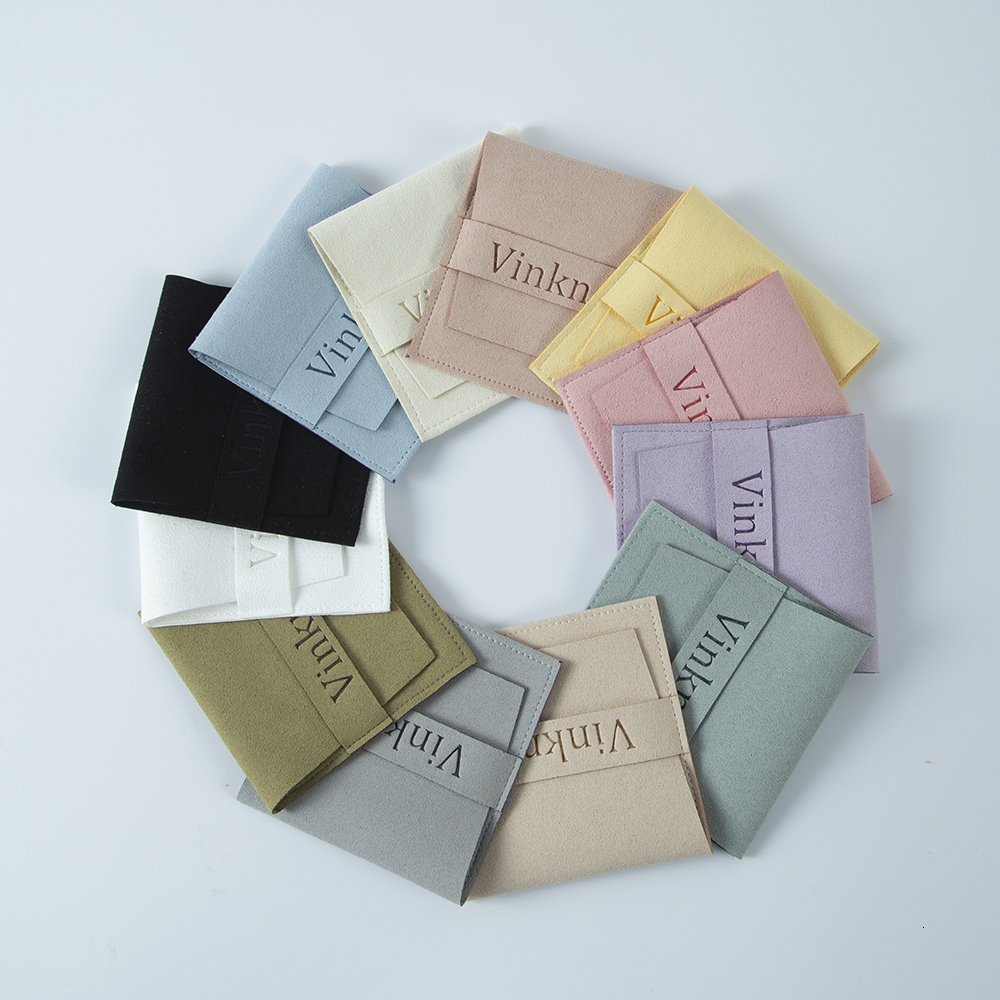 Jewelry Pouches Bags 100PcsLot Customize Velvet Jewelry Pouches Wholesale Christmas Party Packaging Microfiber Envelope Ring Holder Gift Bags 230909