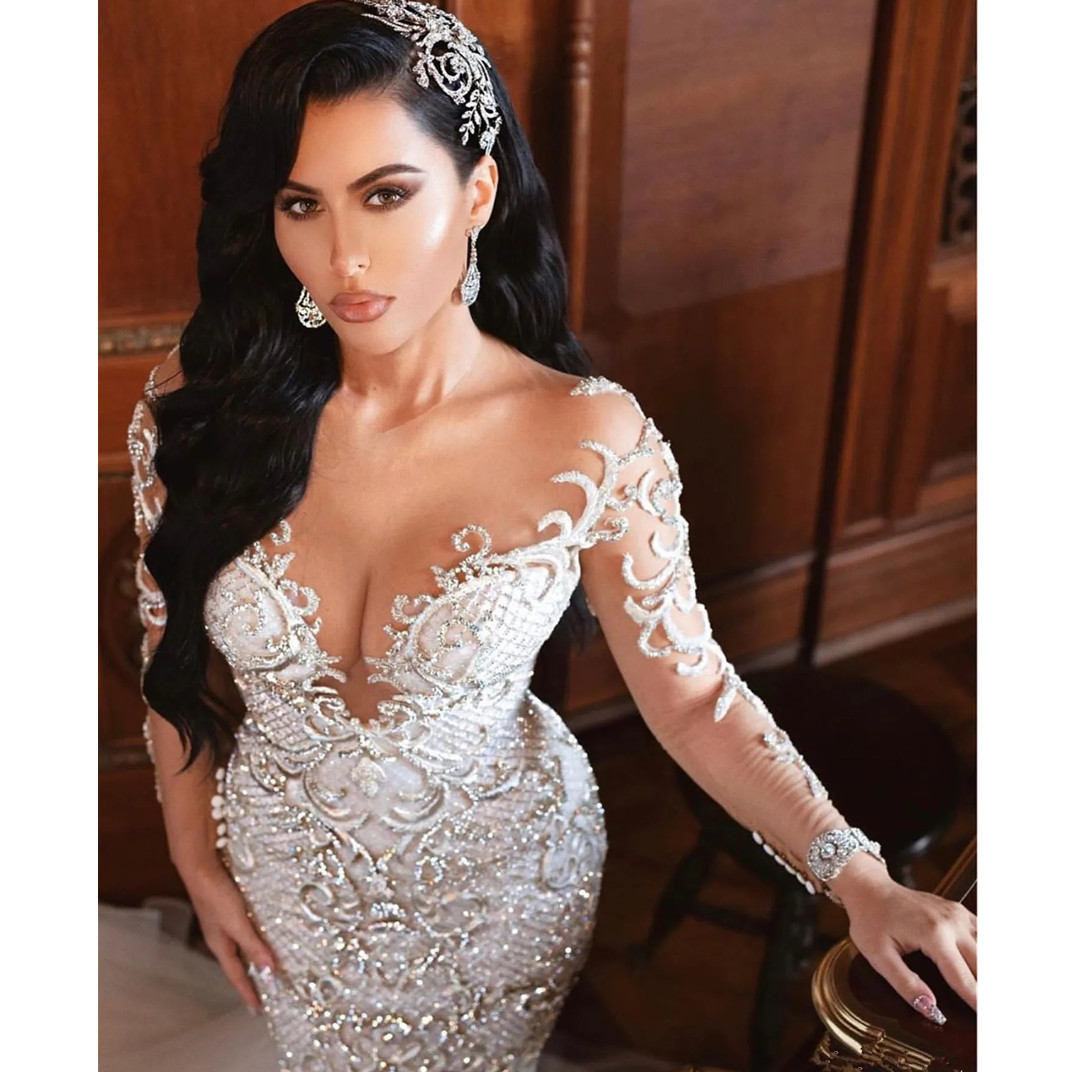 Sexy V-Neck Tulle Lace Appliques Beading Spaghetti Straps Floor-Length Bridal Gowns A-Line Wedding Dresses Chapel Train 01