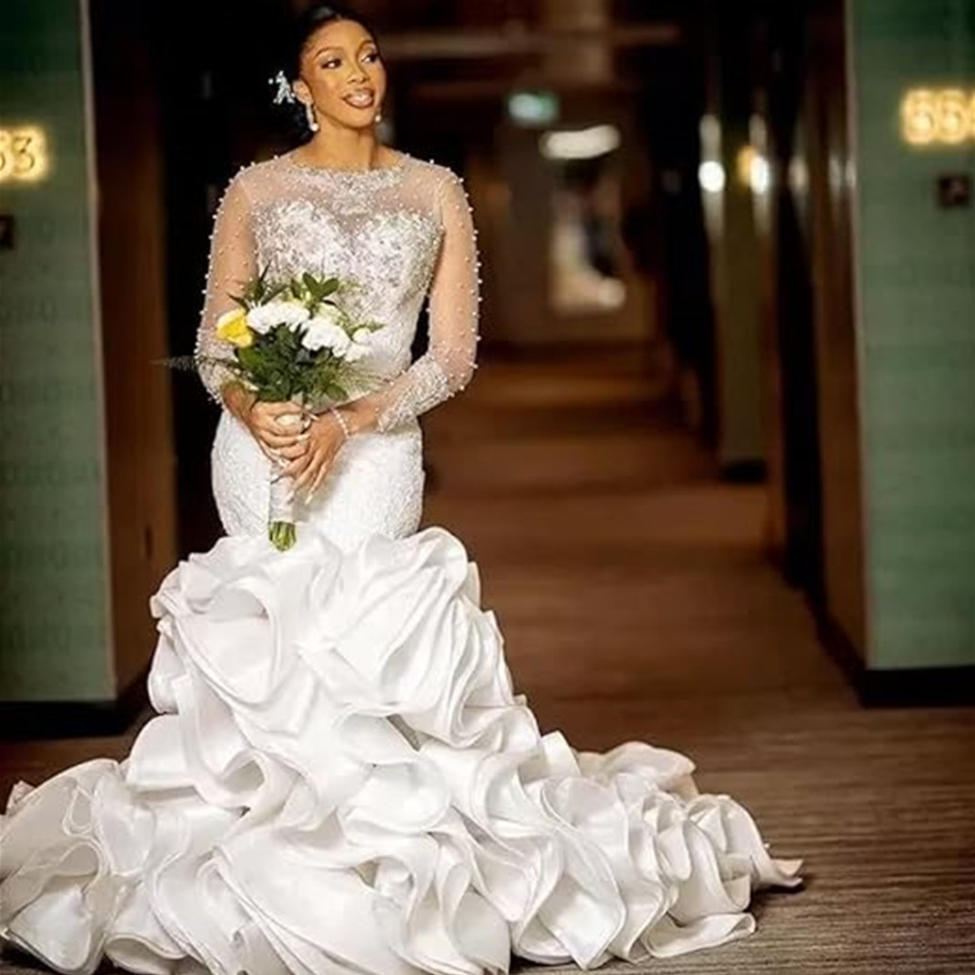 Ivory Tulle Off The Shoulder Long Sleeves Bridal Gown Floor-Length A-Line Wedding Dress Court Train Custom Made 03