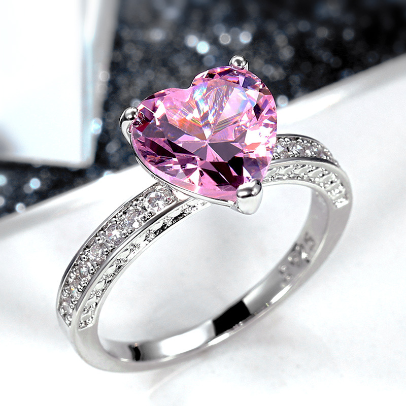 Designer Luxury Pink Crystal Zircon Wedding Ring for Women Heart Shape & Sparkling Finish