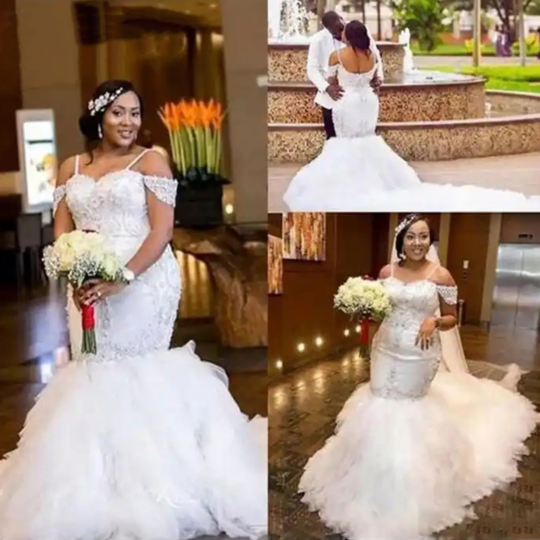 UMK Vintage High Neck Lace Long Sleeve Wedding Dress Boho Detachable Train Elegant Backless Front Split Beach Bridal Gowns 02