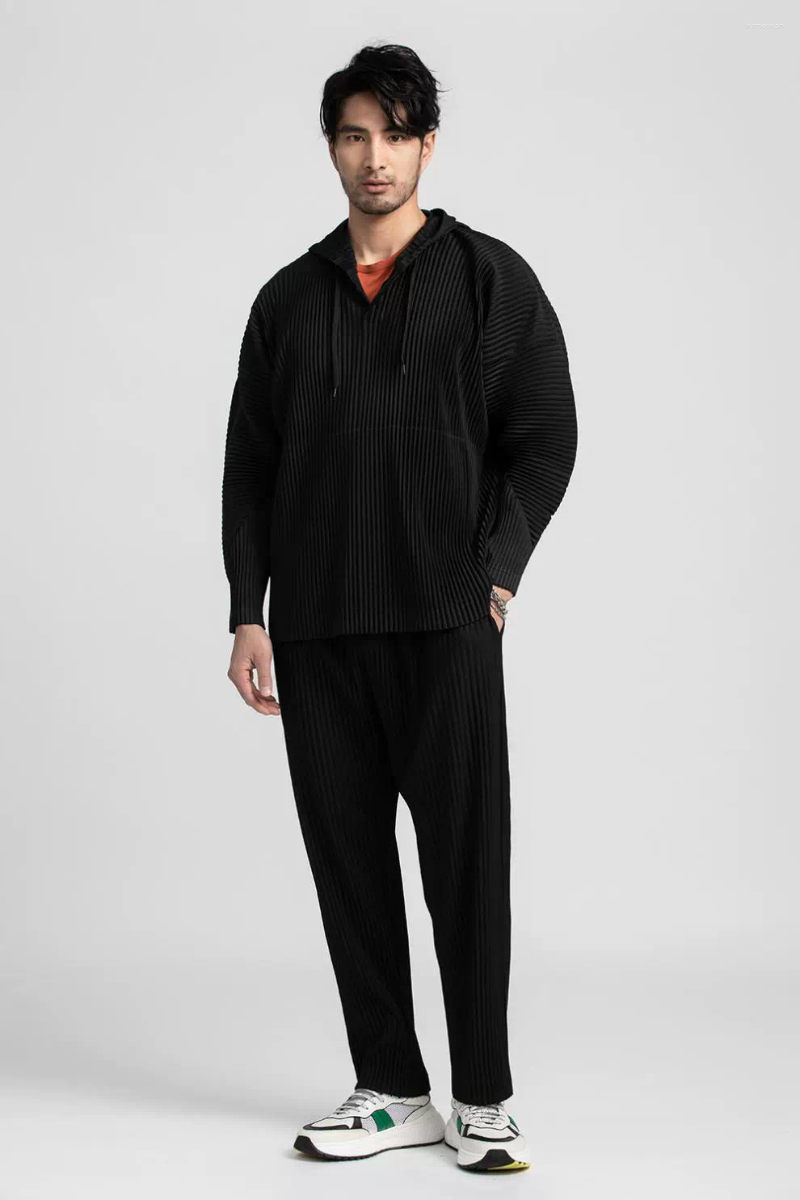 Men's Hoodies Miyake Pleated For Men Black Hoodie 2023 Solid Color Coat Breathable Loose Drawstring Casual Top Man Clothing