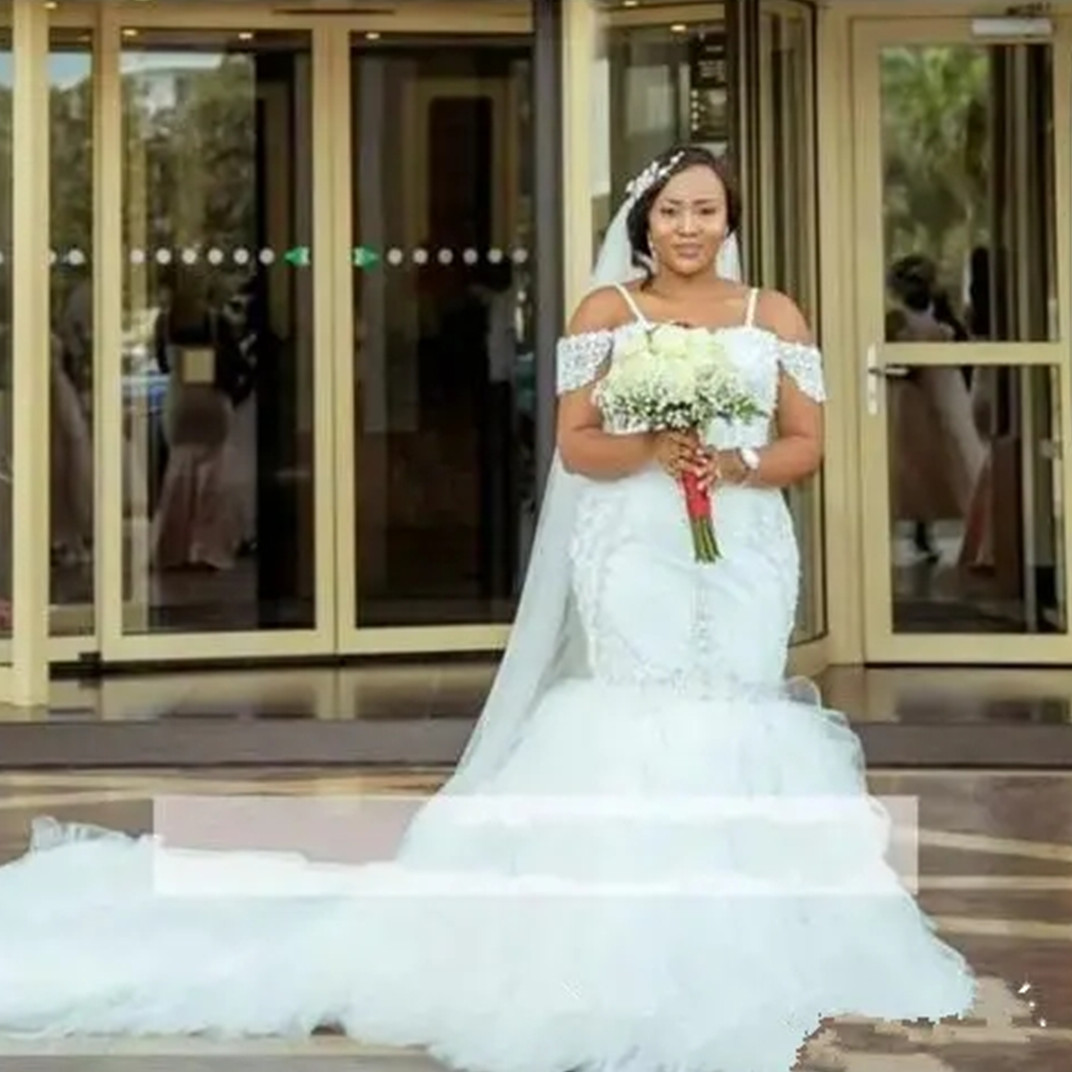 UMK Vintage High Neck Lace Long Sleeve Wedding Dress Boho Detachable Train Elegant Backless Front Split Beach Bridal Gowns 02