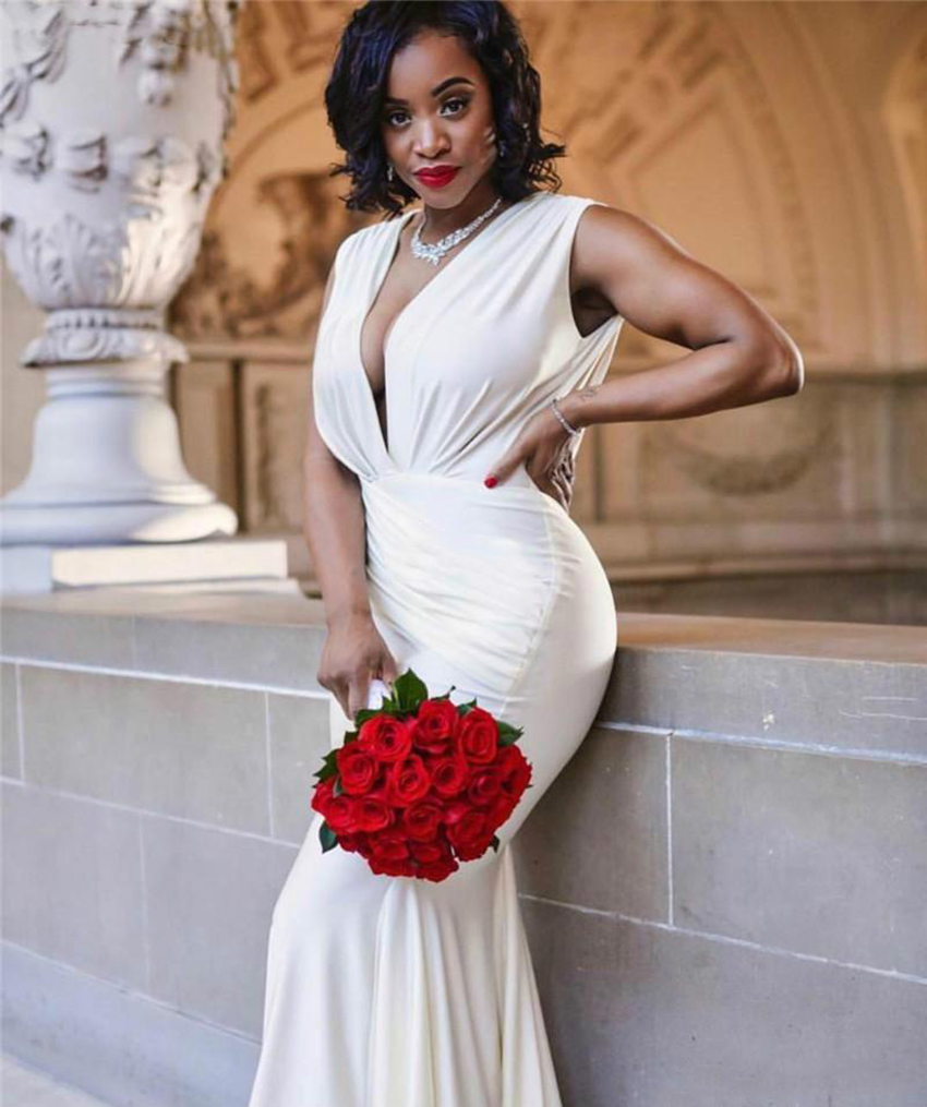 Ivory African Mermaid Bridesmaid Dresses 2023 V Neck Backless Draped Sweep Train Garden Country Wedding Guest Gowns Maid of Honor Dress
