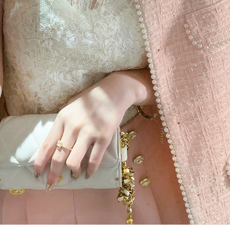 Women's Jackets Chic Female Tweed Coat Outerwear Top Autumn Women Clothing Single-breasted Tassel Slim Tweed Jacket Outwear 230912