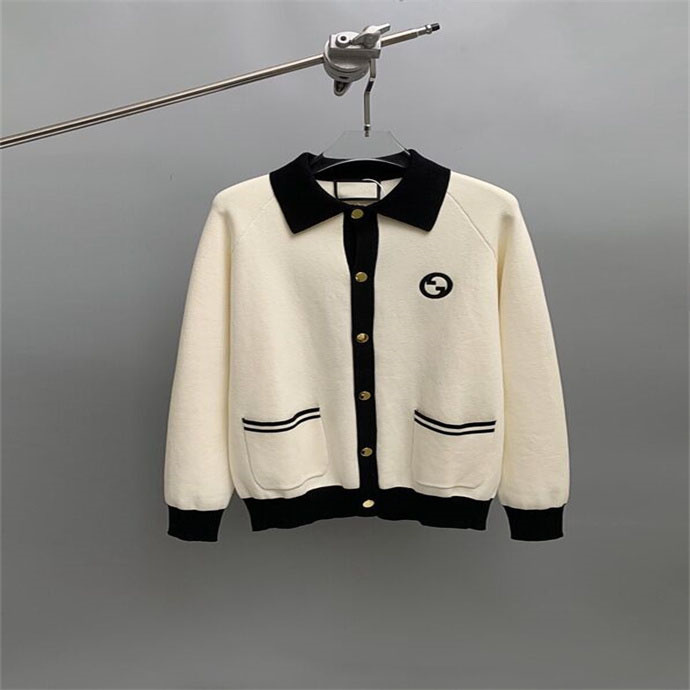 2023 New Cardigan Knitted Sweater Minimalist Embroidery Log Letter Academic Luxury Elegant V-Neck Design Pullover Sweater Unisex U026