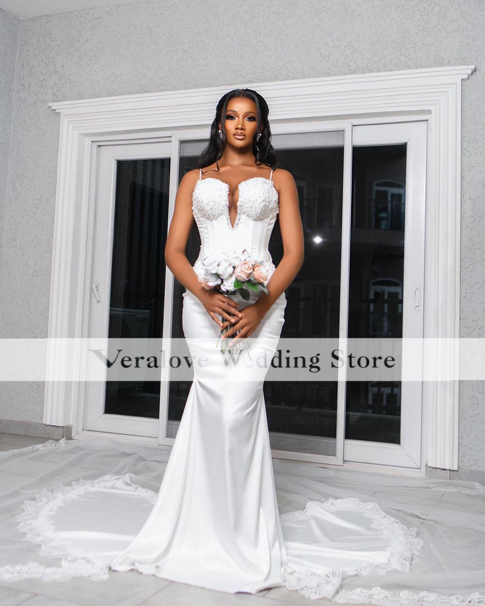 Dubai Arabic Mermaid Wedding Dresses With Appliqued Spaghetti Straps Bridal Gowns Plus Size Vestidos de novia