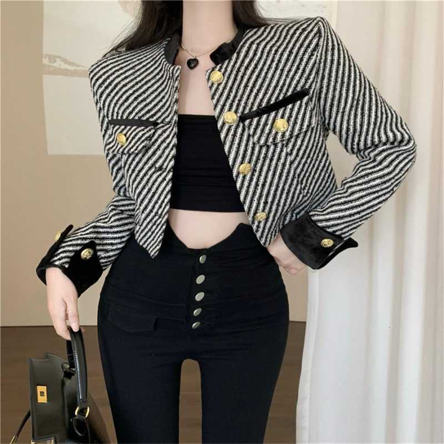 Women's Jackets Korean Spliced Cropped Tweed Jacket Women Spring Single Breasted Streetwear Outerwear Stand Collar Coat Fashion Vintage Chaqueta 