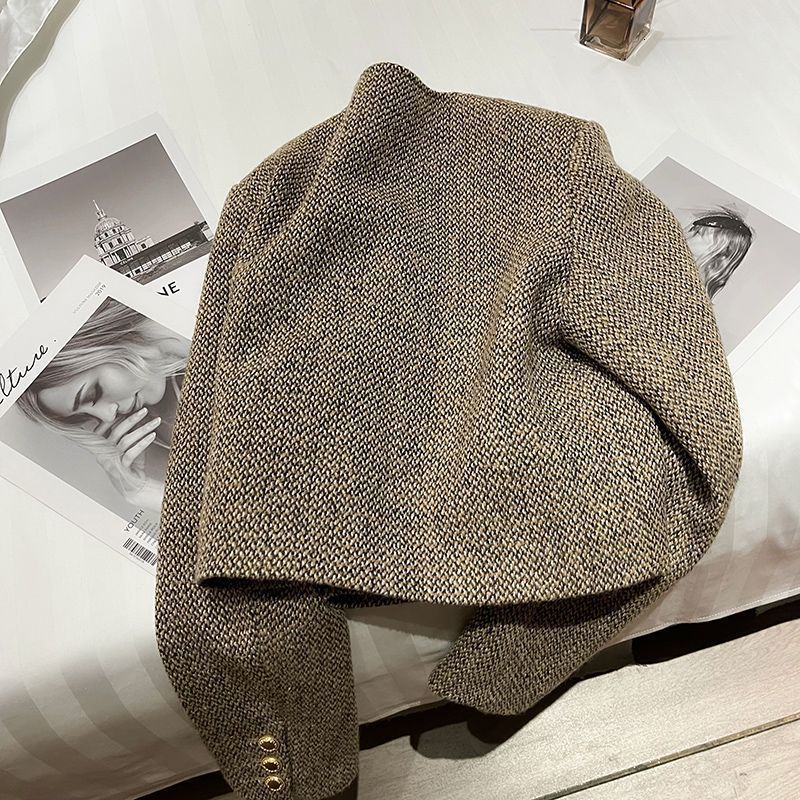 Women's Jackets Khaki Short Coat Women Jacket Autumn England Style Simple Tweed Coat Woman Korean Chic Single-Breasted O-Neck Outerwear 230912