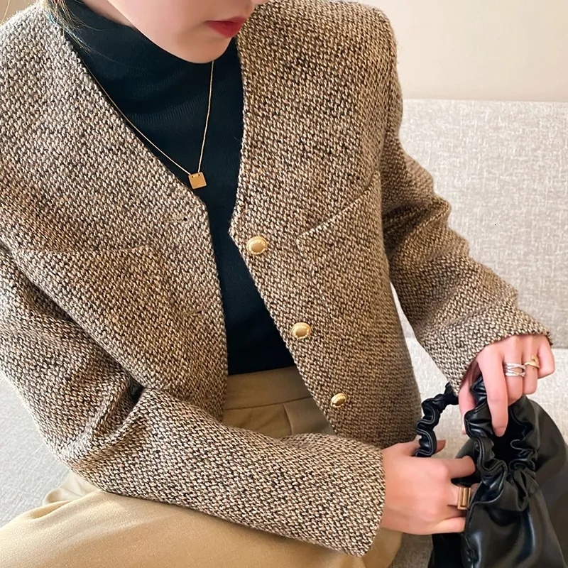 Women's Jackets Khaki Short Coat Women Jacket Autumn England Style Simple Tweed Coat Woman Korean Chic Single-Breasted O-Neck Outerwear 230912
