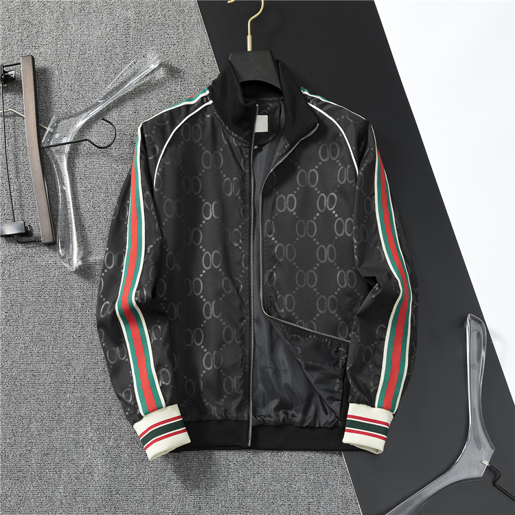 Designer mens jacket Spring and Autumn windrunner sports windbreaker casual zipper jackets clothing