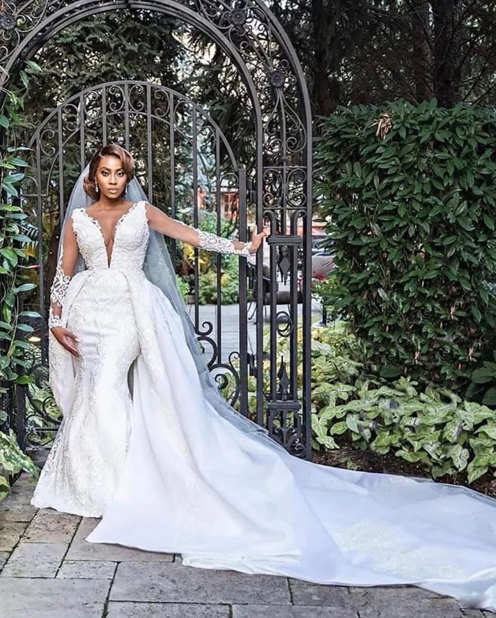 Wedding Dresses White Mermaid Bridal Gowns Ivory Formal Trumpet Applique New Plus Size Custom Zipper Lace Up Lace Long Sleeve Tulle Detachable Train B