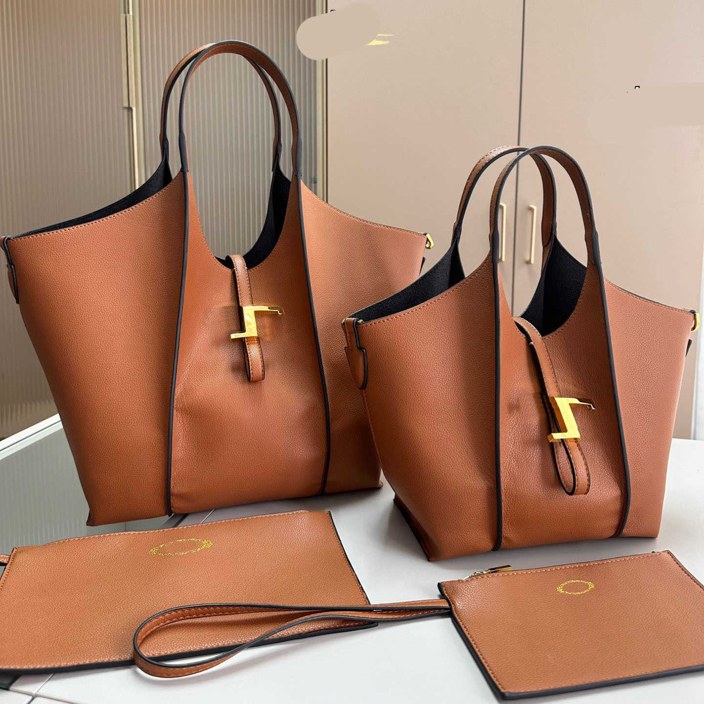 Luxurys Sac à main femme élégant sac designer bandoulière cabas cuir vache haute qualité épaule commuting shopper bucket 15/09/2023