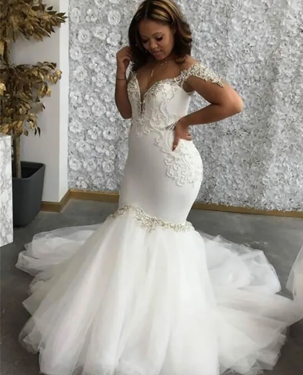 Wedding Dresses White Mermaid Bridal Gowns New Ivory Formal Trumpet Applique Plus Size Custom Zipper Lace Up V-Neck Sleeveless Tulle Crystal Beaded