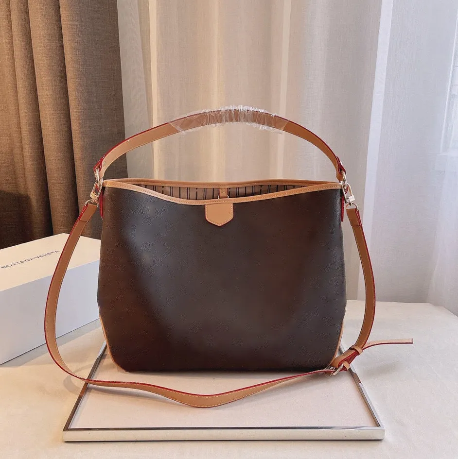 Designers women casual tote bag Luxurys handbags high quality Famous Classic bags Ladies Handbag Large Monograms Capacity PU leather Shoulder Clutch Bag 19051