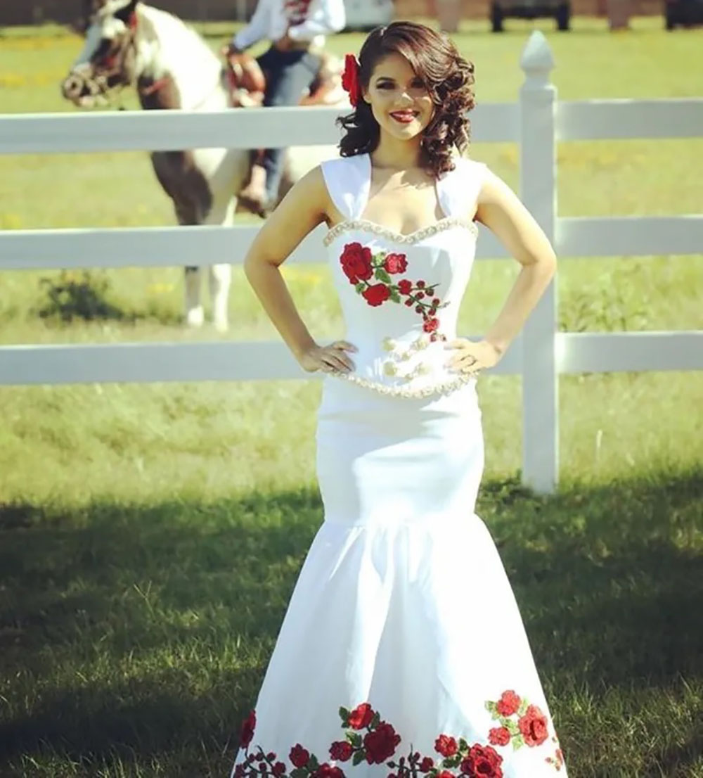 Wedding Dresses Ivory Bridal Gowns White Formal Mermaid Trumpet Sweetheart Sleeveless Applique Plus Size New Button Custom Hand Made Flowers Satin