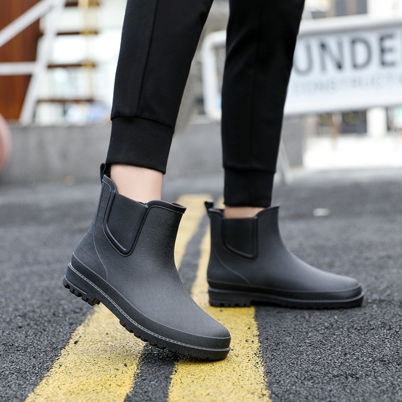 Boots Fishing Men's Short Tube Fishing Rain Boots Outdoor Rainy Waterproof Rubber Shoes Spring Comfortable Wading Water Boots 230914