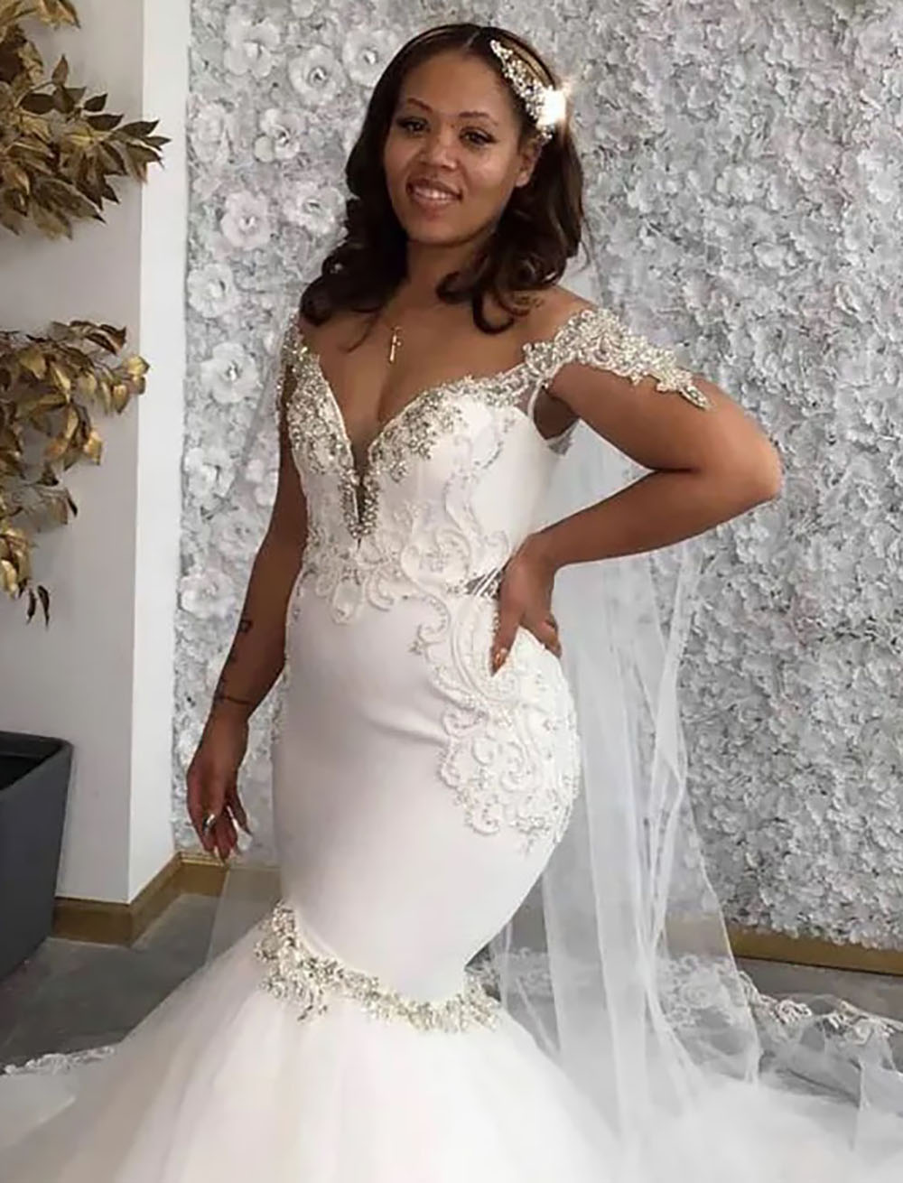 Wedding Dresses White Mermaid Bridal Gowns New Ivory Formal Trumpet Applique Plus Size Custom Zipper Lace Up V-Neck Sleeveless Tulle Crystal Beaded
