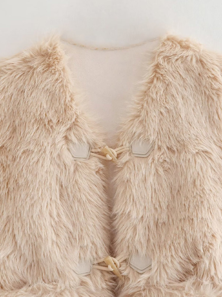 Women's Vests Faux Fur Warm Sleeveless Vest Women Solid Casual Horn Button Chic Coats Female Autumn Winter Elegant Lady Vests 230912
