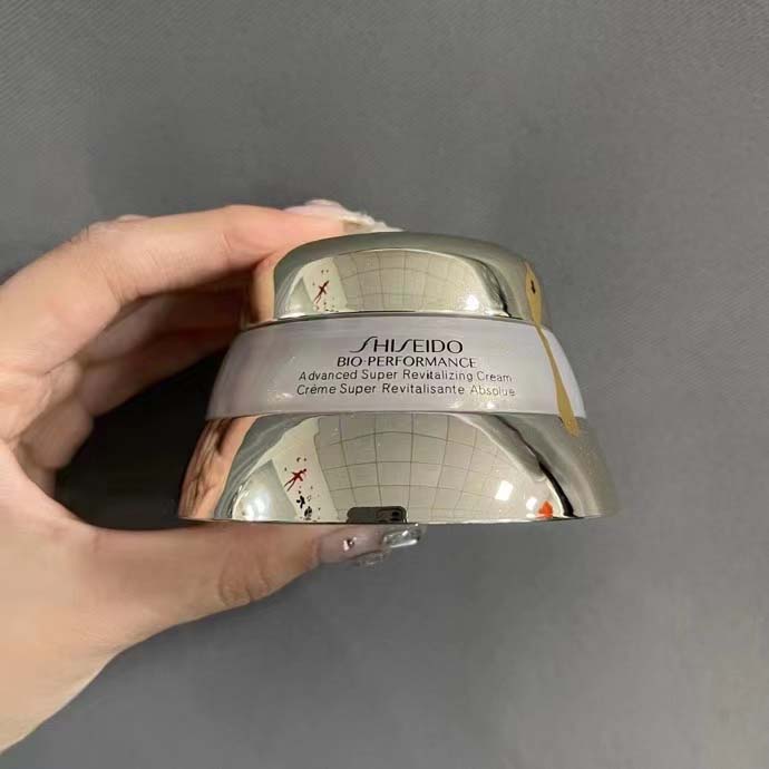 dvanced Super Revitalizing Moisturizing Cream by Bio-Performance - Premium Japanese Skin Care, Choose from 50ml or 75ml Bottles