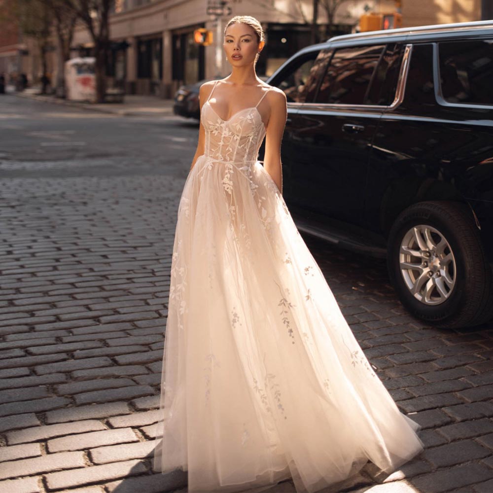 Berta Lace Wedding Dresses Bridal Gowns Appliqued Spaghetti Straps Necke A e Tulle or Length Vestido De Novia