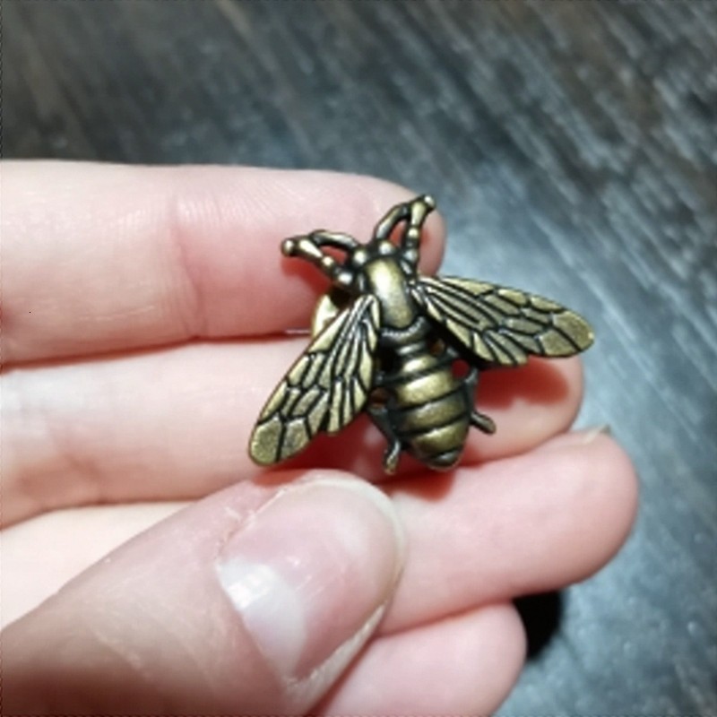 Pins Brooches fashion exquisite cute animal insect bee men and girls lapel brooch badge brooch jewelry wholesale 230915