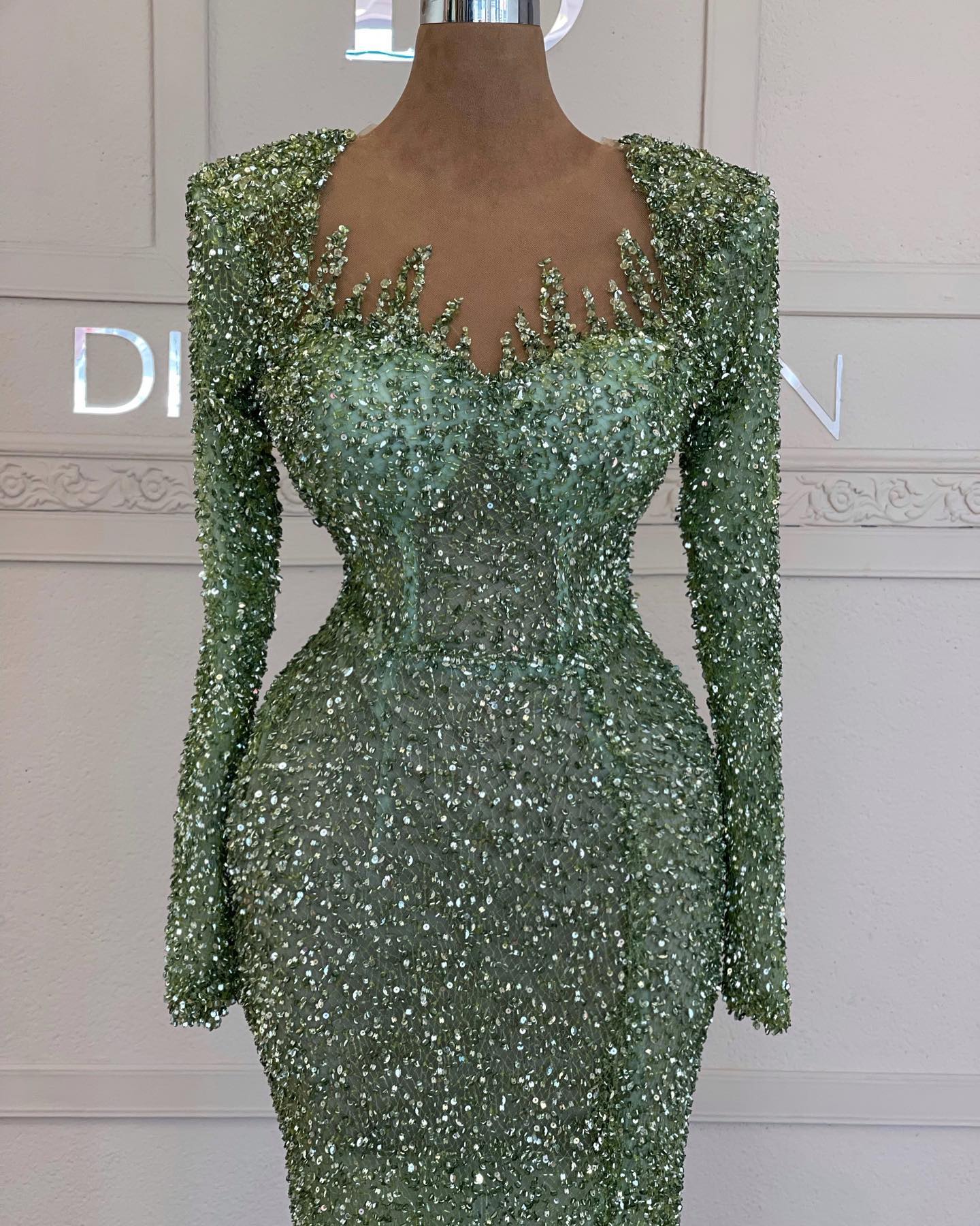 Sexy Green Mermaid Evening Sequins Crystal Long Sleeves Formal Party Prom Dress Pleats Dresses For Special Ocn Es Lz0304