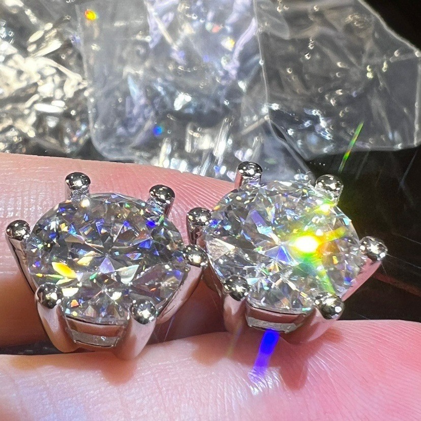 Fine Jewelry Popular Hot Sale Iced Out Jewelry 925 Sterling Silver VVS 5CT Round Moissanite Earrings for Girls Women for Party Wedding
