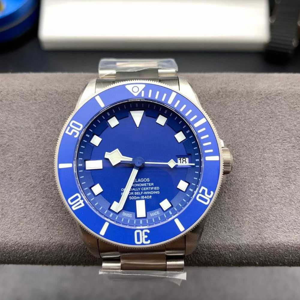 Pelagos M25600TN AAAAA 5A Quality 1 to 1 SuperClone XF Factory 42mm Mens Watches Self-adjusting clasp Titanium Case Automatic Mechanical Clone Eta-2824 Movement