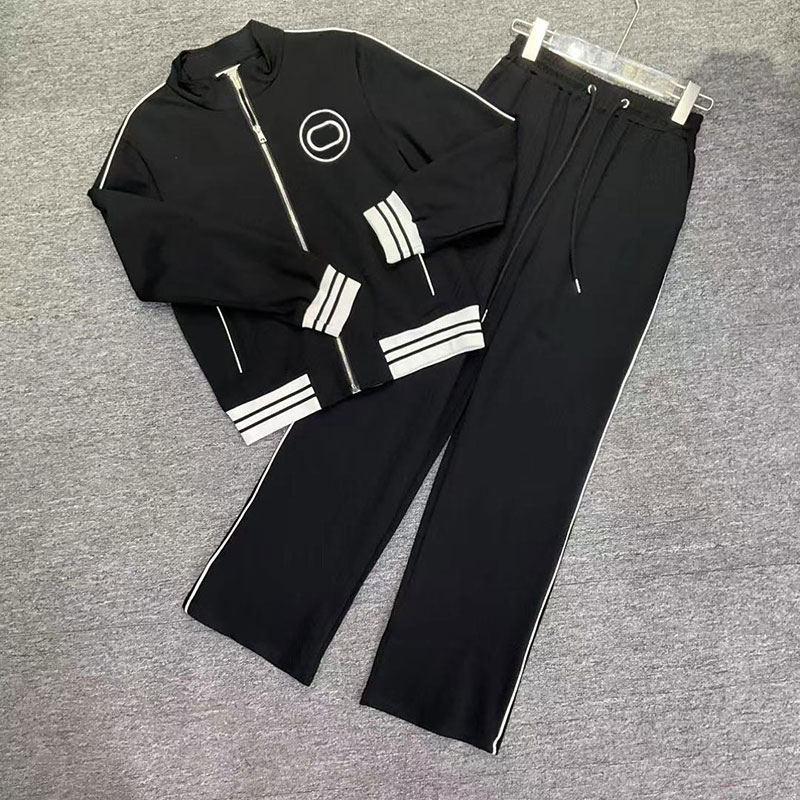 Fashion Womens Tracksuit 23AW Women Two Piece Sets Stylist Causal Hoodie Clothing Stylist Classical Set Long Sleeve S-L
