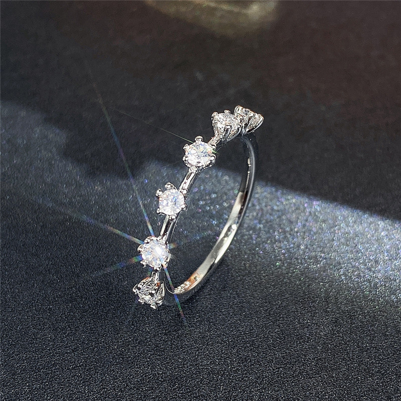 Solitaire Ring Fashion Contracted Design Women's with Brilliant White Cubic Zirconia Wedding Party Daily Wearable Statement Jewelry