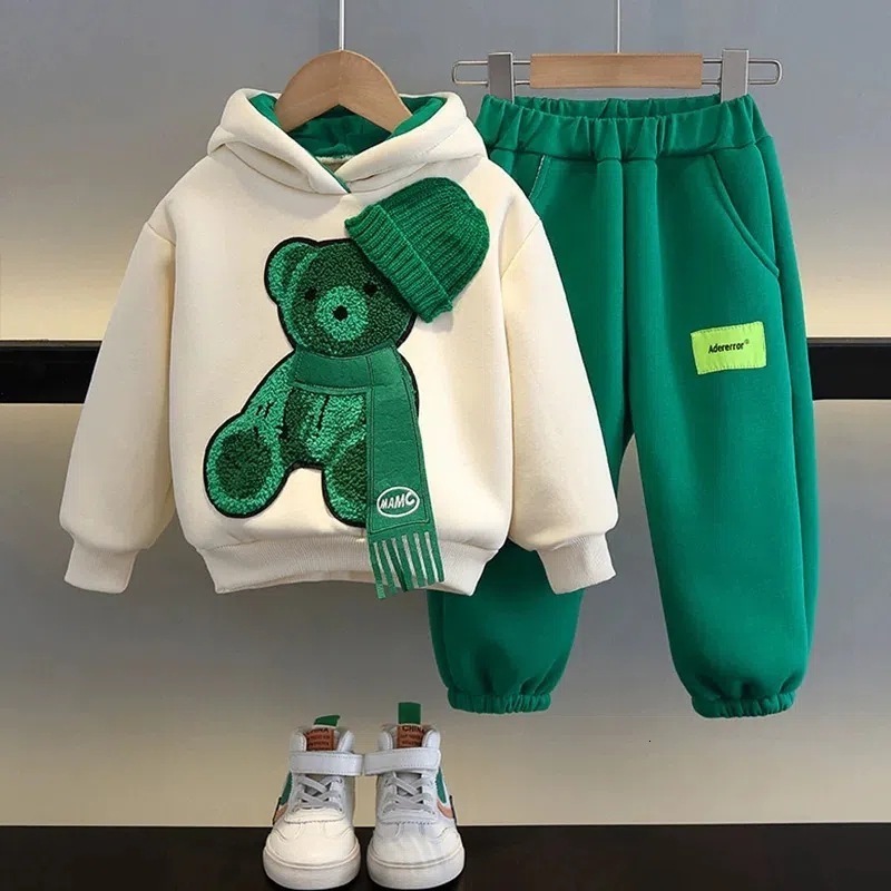 Clothing Sets Winter Thicken Lamb Wool Baby Girl Boy Clothes Set Children Sports Cartoon Bear Sweatshirt Top Pants 2 Pcs Suit Cotton Tracksuit 230915