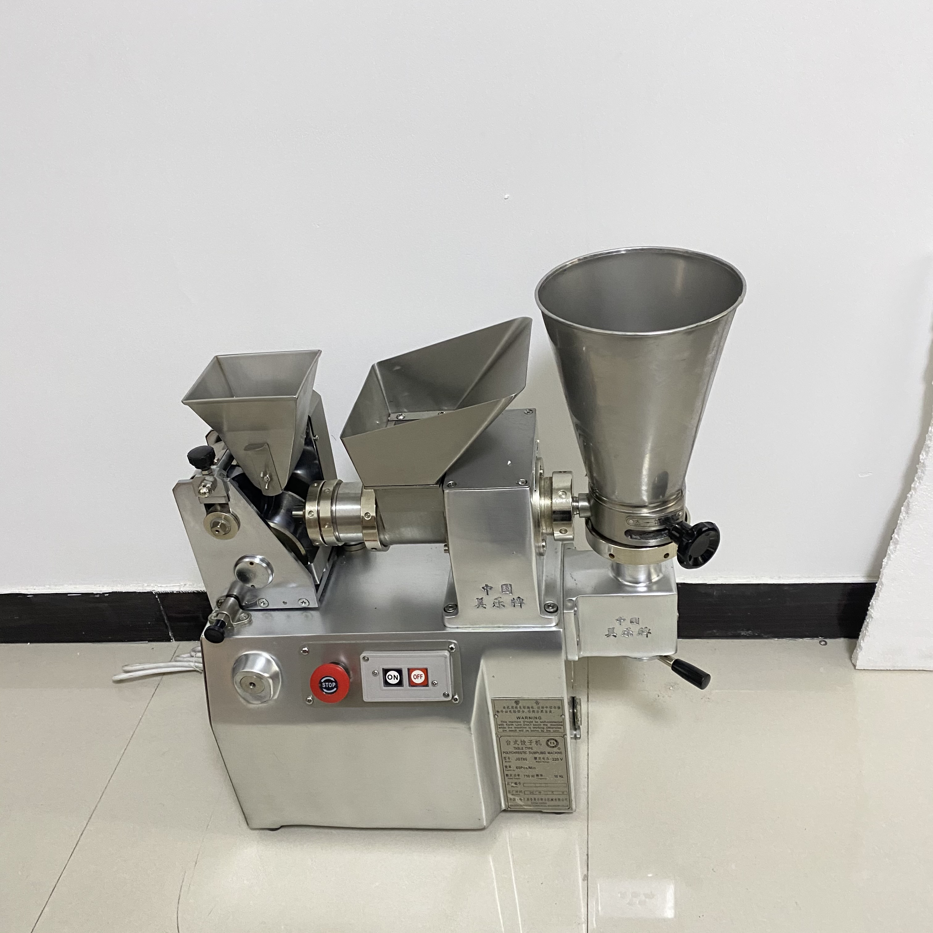 110/220v Pastry Automatic Momos Dumpling Gyoza Machine Russia Ravioli Tortellini Pierogi Pelmeni Empanada Samosa Making Machine