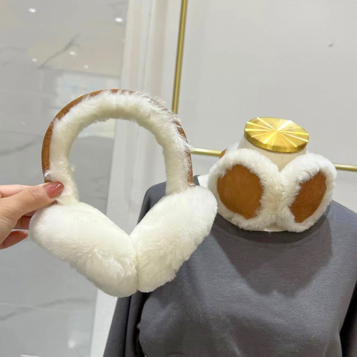 Ear Muff Winter Real Sheep shearling Earmuffs Girls Ski Covers for Cute Bow Warmer Outdoor Muff Fluffy Soft 230919
