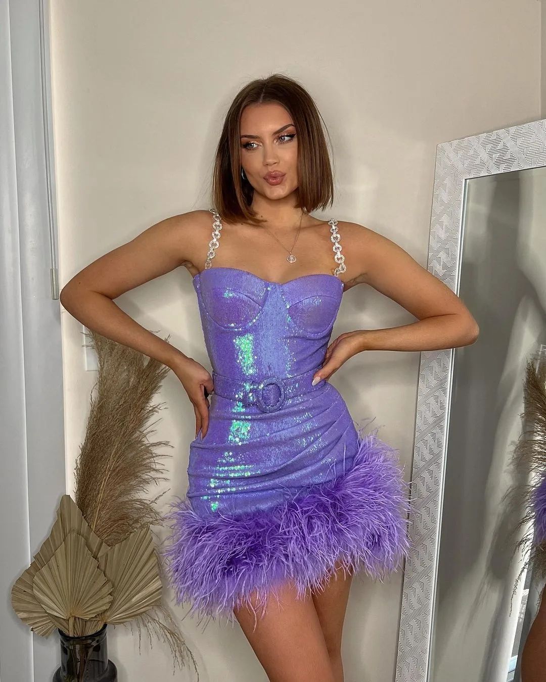 new sexy Women short Prom Dresses 2023 crystal bling Appliques purple feather Plus Size Formal Evening Occasion Gowns pink cocktail dress Sequined Vestidos De Novia
