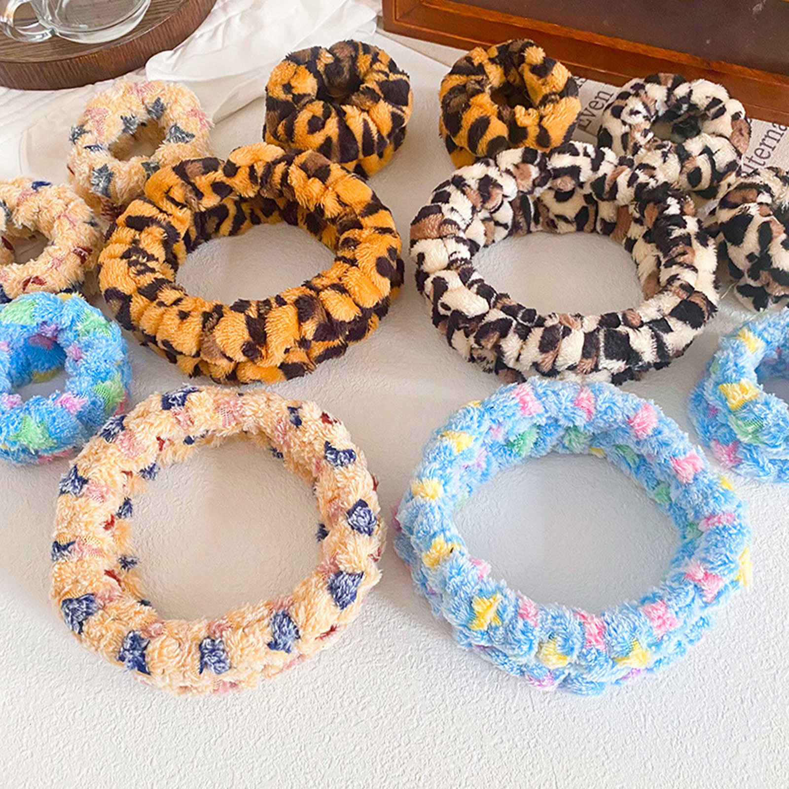 Other 3pcs Set Wristband Yoga Washing Face Soft Wrist Strap Reusable Makeup Towel Velvet Girls Elastic Wash Belt 230919