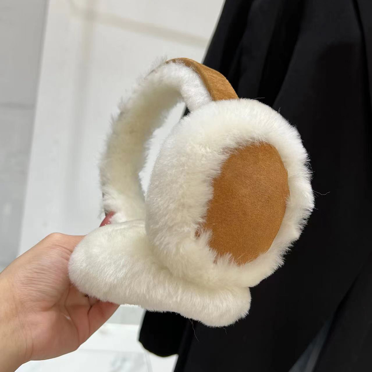 Ear Muff Winter Real Sheep shearling Earmuffs Girls Ski Covers for Cute Bow Warmer Outdoor Muff Fluffy Soft 230919