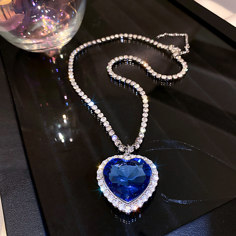 Charms Titanic Heart Of Ocean Blue Crystal Love Pendant Necklace for Women Full Rhinestone Chain Collar Lover Forever Jewelry 230915