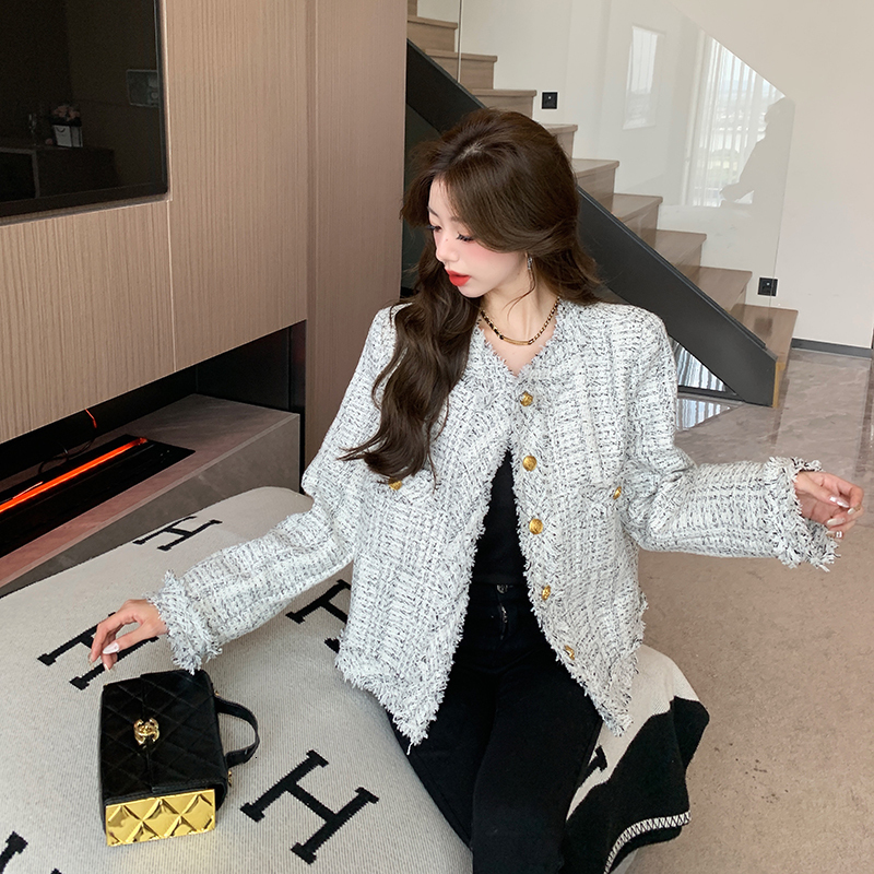 Women's Jackets Autumn Winter High Quality Women Tweed Jacket Temperament Long Sleeve Single Breasted Tassel Fashion Coat Tops 230919