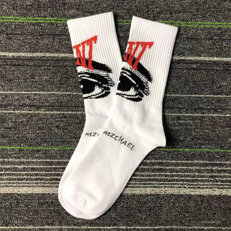 Men's Socks Real Pics Black White in stock Socks Women Men Unisex Cotton Basketball Socks 22ss L230919