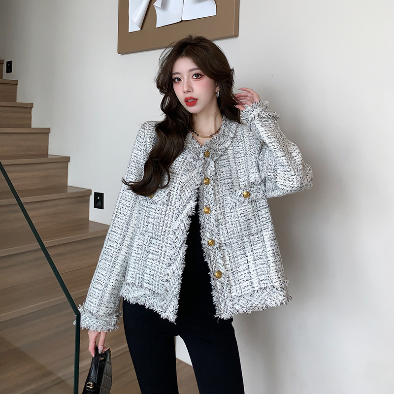Women's Jackets Autumn Winter High Quality Women Tweed Jacket Temperament Long Sleeve Single Breasted Tassel Fashion Coat Tops 230919