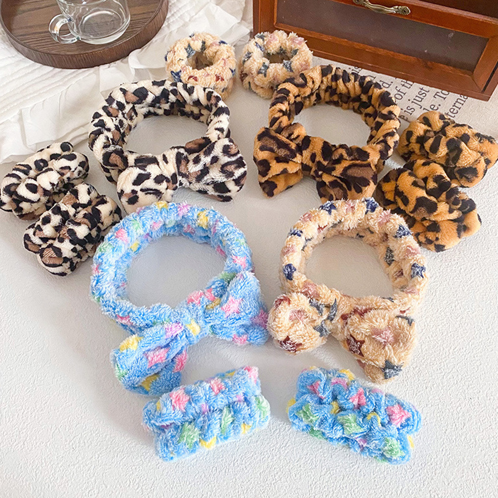Other 3pcs Set Wristband Yoga Washing Face Soft Wrist Strap Reusable Makeup Towel Velvet Girls Elastic Wash Belt 230919