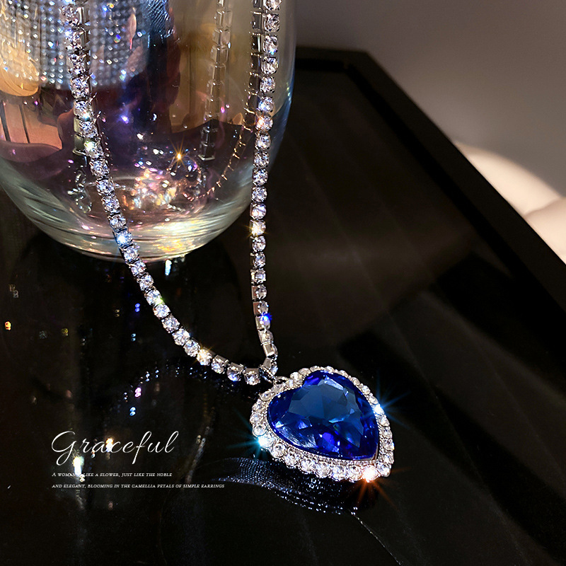 Charms Titanic Heart Of Ocean Blue Crystal Love Pendant Necklace for Women Full Rhinestone Chain Collar Lover Forever Jewelry 230915