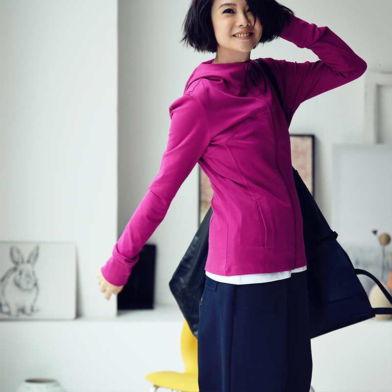Women's Jackets MICOCO W9257C Korean version simple solid color allinone waist slimming zipper hooded casual short jacket 230919