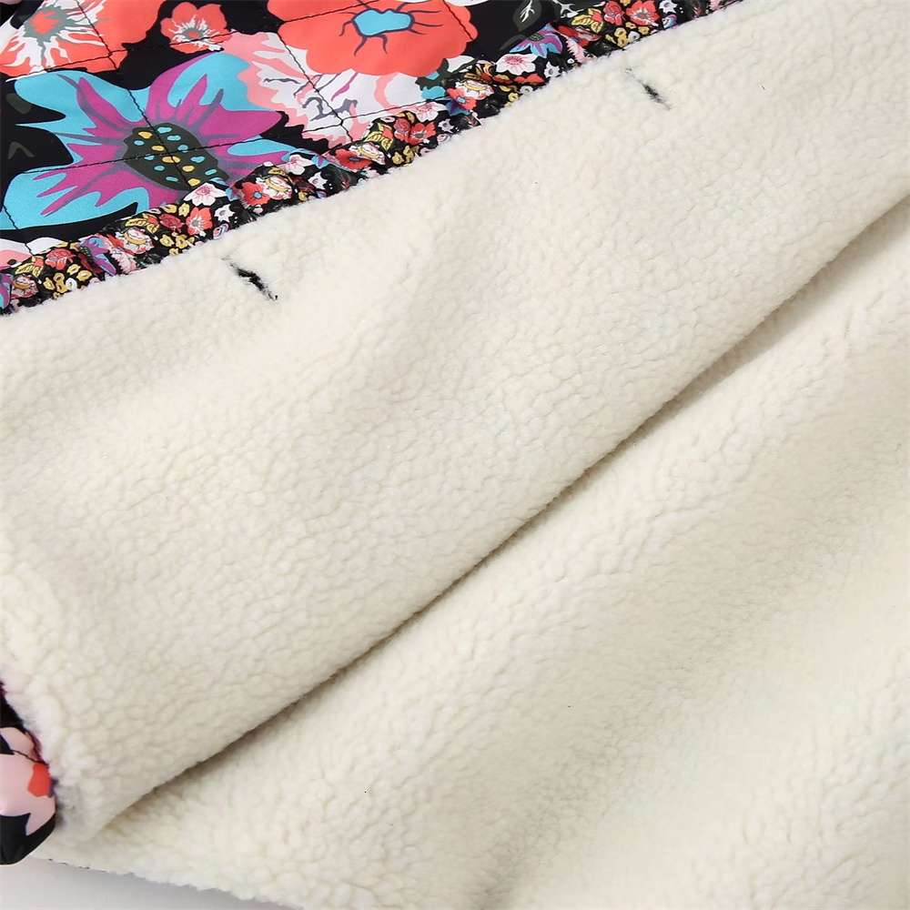 Women's Jackets Autumn and Winter 2023 Fashion Super Beautiful Printed Warm Lamb Quilted Jacket Vintage Long Sleeve Unique Coat 230919