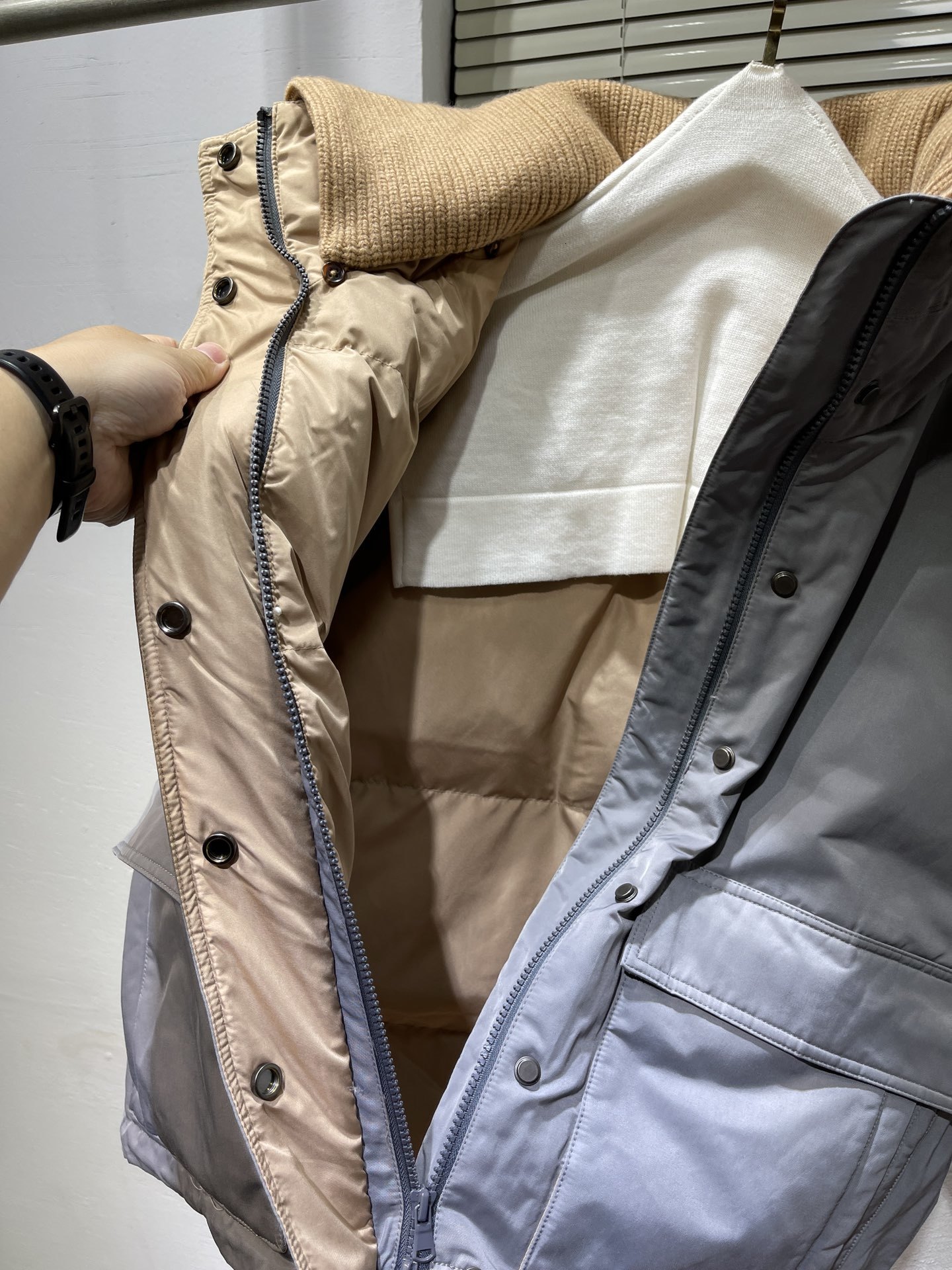 Womens Down Parkas Jacket Italy Fashion Slim fit Stand Collar Feather Coats Thicken Winter Woman Cold Coat 230919